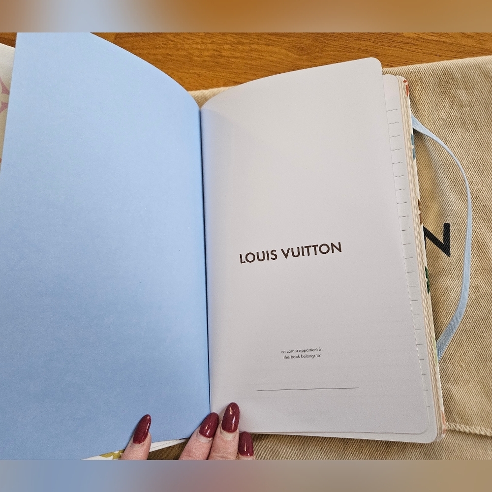 Louis vuitton 2025 Murikami Jane Notebook - Picture 7 of 10